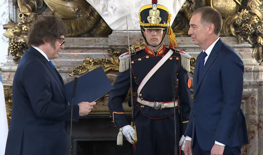 Diego Santilli asumió en el Ministerio del Interior y se convierte en el nuevo puente político de Javier Milei