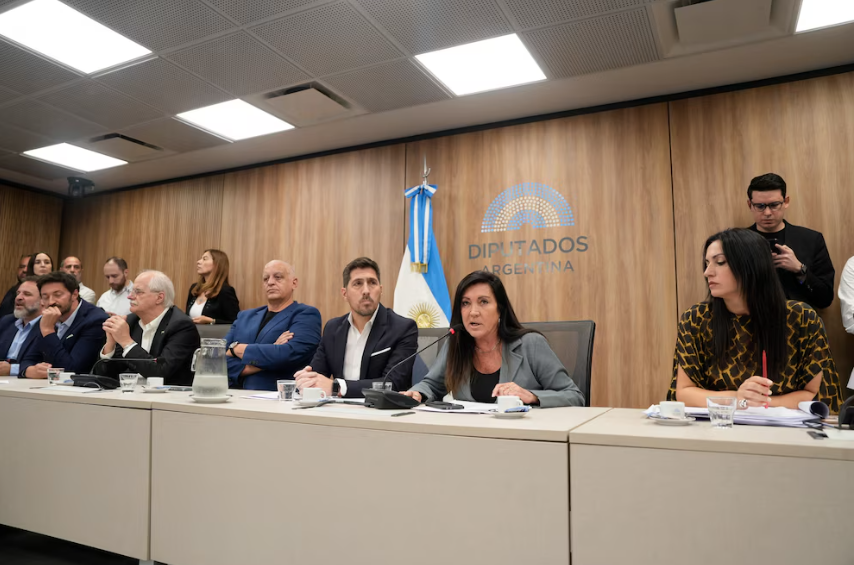 El Congreso activa el paquete de reformas del Gobierno: Diputados busca dictaminar hoy