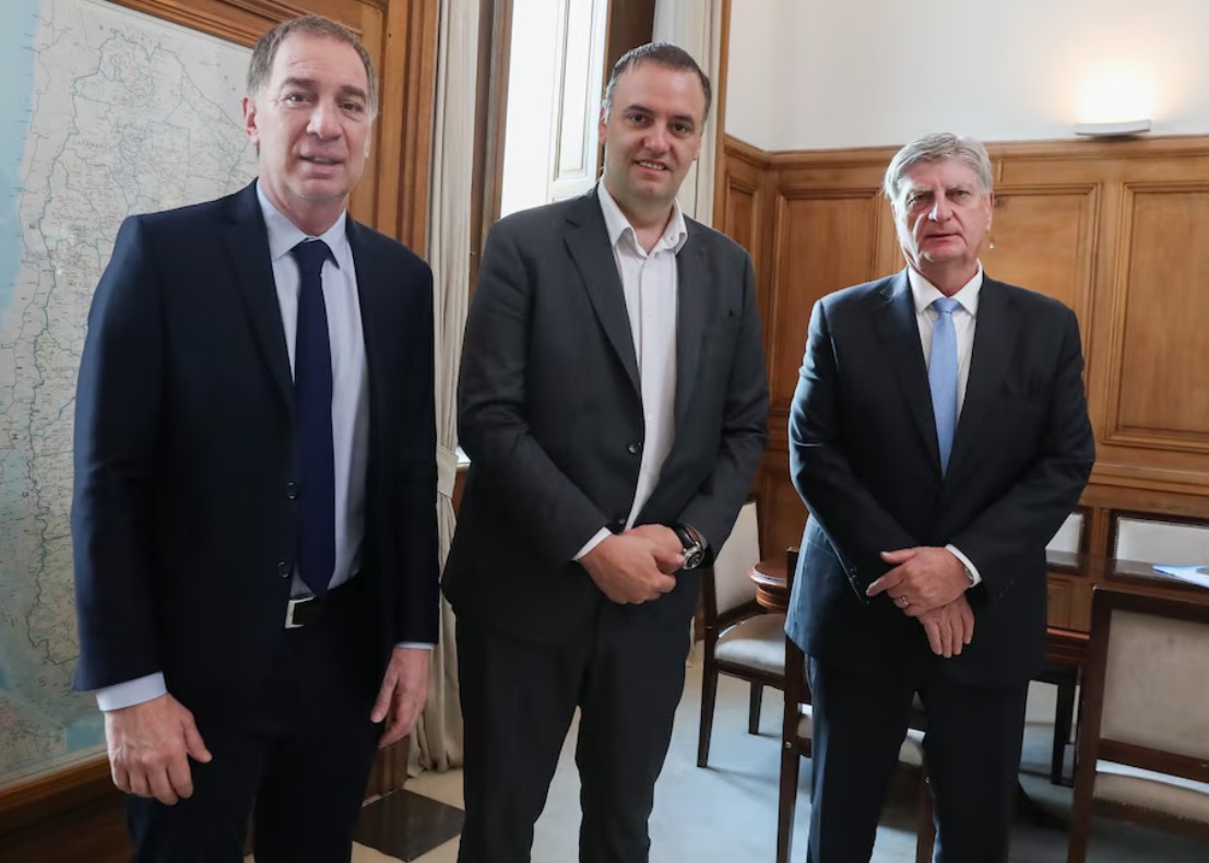 Ziliotto llevó a Casa Rosada el reclamo por una deuda previsional de más de $400.000 millones en la recta final hacia las sesiones extraordinarias