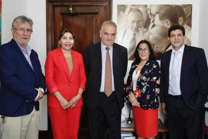 Tres senadores podrían dejar el interbloque peronista y el PJ quedaría en su piso histórico desde 1983