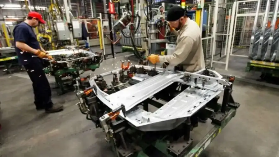 La Ciudad elimina los planes sociales y lanza un programa de empleo con capacitación obligatoria