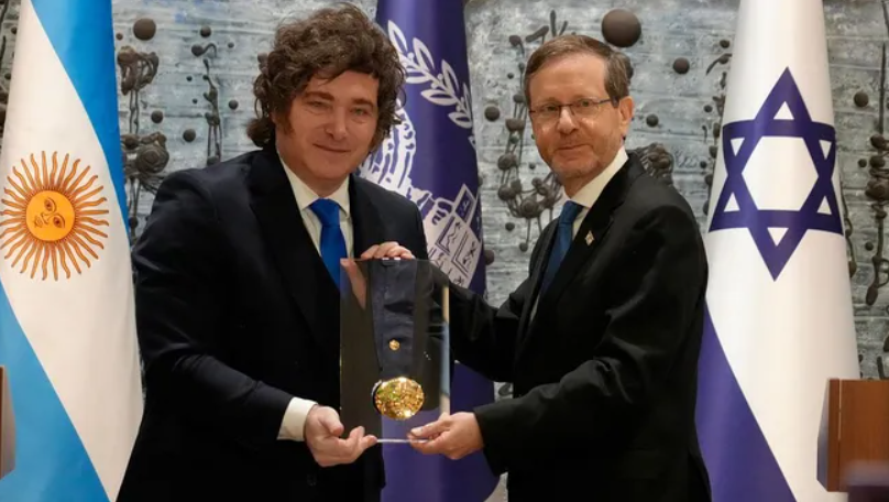Javier Milei fue condecorado en Israel y profundiza su alianza con Netanyahu en medio de tensiones globales