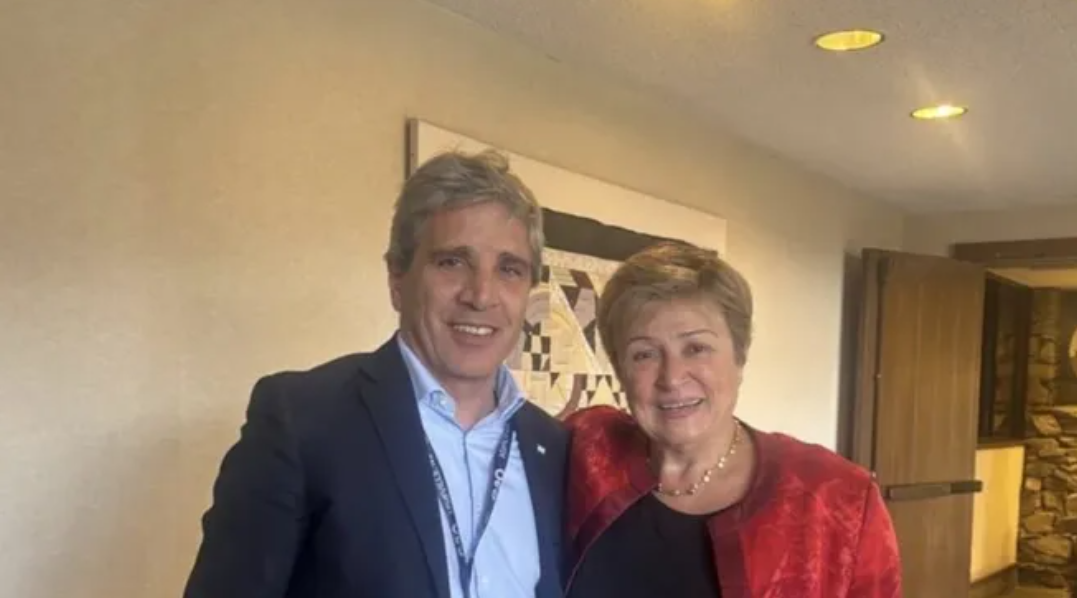 Caputo se reunió con Georgieva en el G20 y habló de “avances económicos” en Argentina