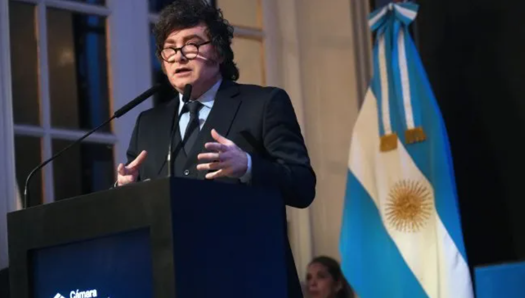 La confianza en el Gobierno repuntó 6,4% en agosto, pero acumula una caída de 16,5% en el año