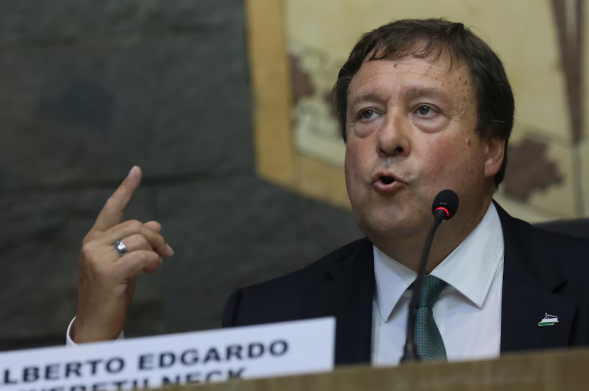Weretilneck respaldó la eliminación de las PASO y reforzó su acercamiento con el Gobierno