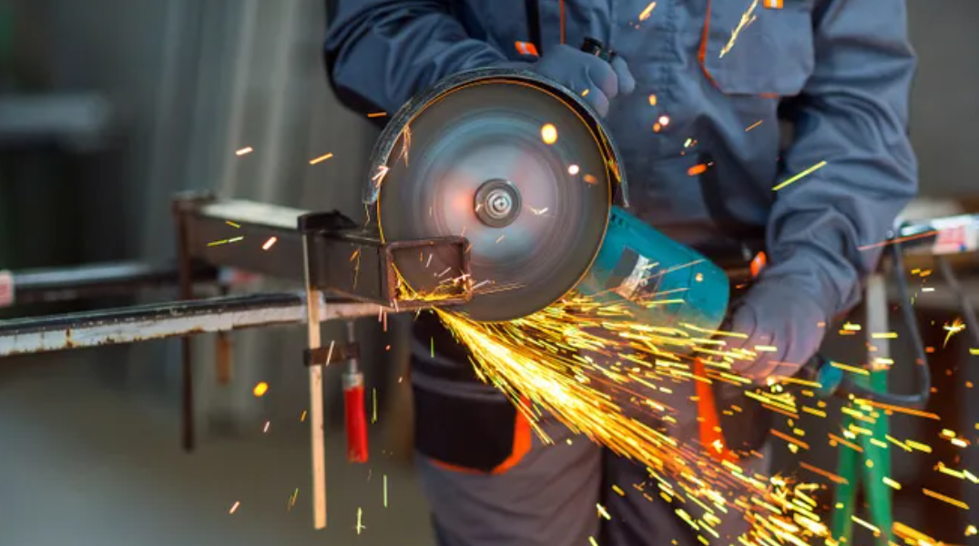 La industria se desplomó 5% en julio y profundizó su crisis: cuáles son los sectores más afectados