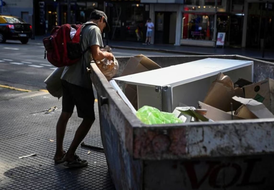 La pobreza volvió a subir y alcanzó al 32,3% de los argentinos en el primer semestre de 2026